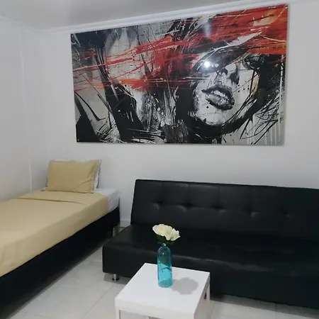 Apartamentos Laureles De La 70 Medellin Exterior photo