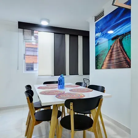 Apartamentos Laureles De La 70 Medellin Exterior photo