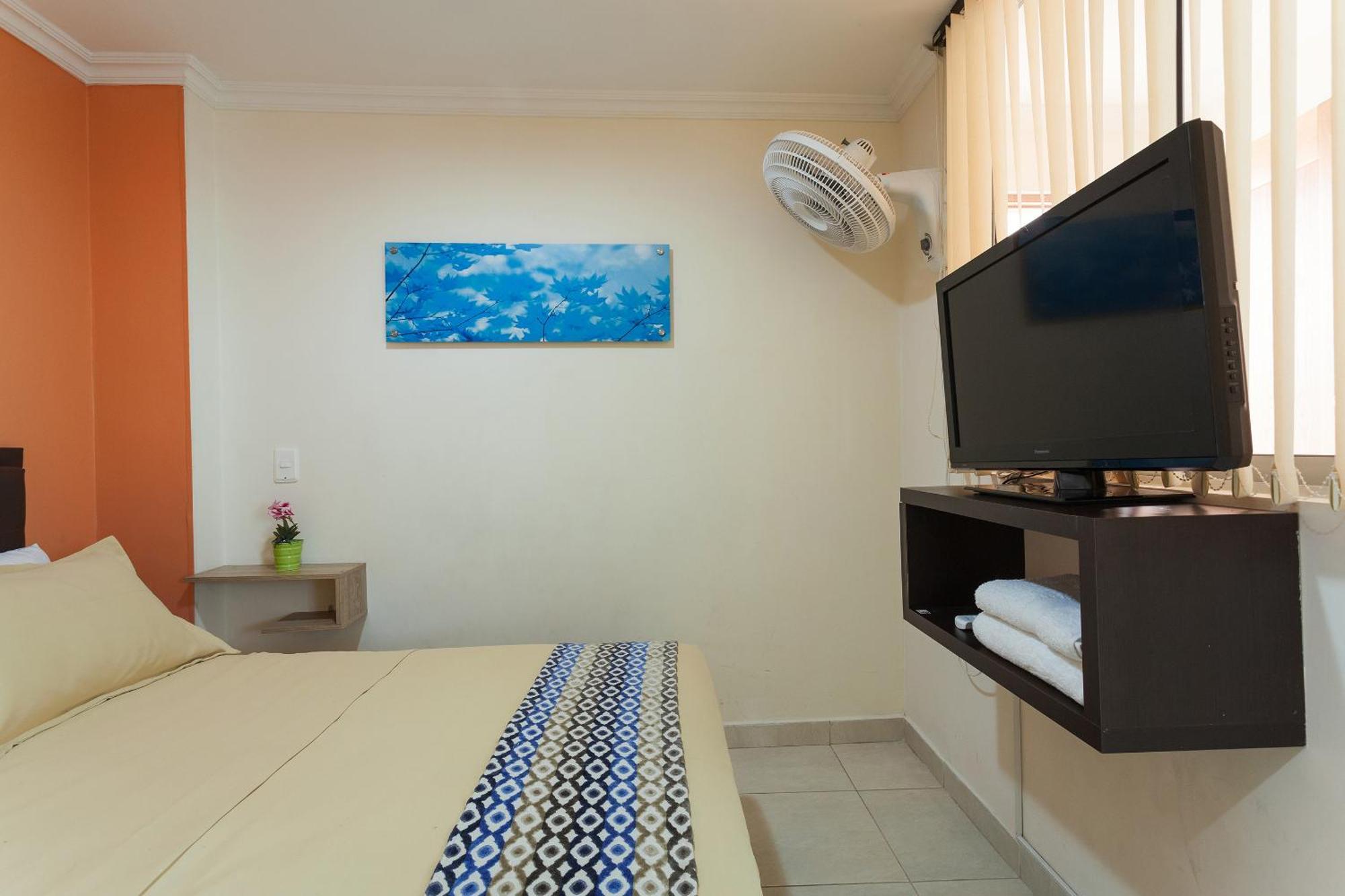 Apartment Laureles De La 70 *